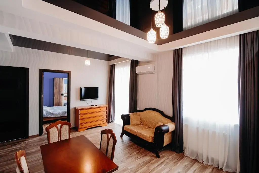 Тбилиси: Your House On The Jikia Apartment In The City Lux