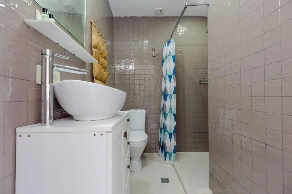 Батуми: Wehost Apartment Near Piazza