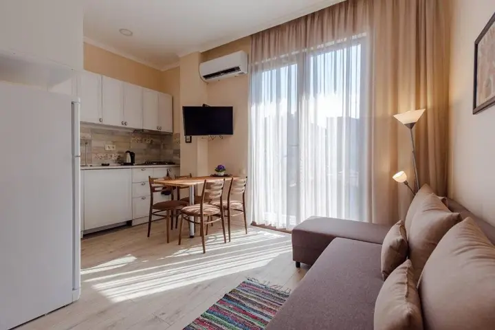 Батуми: Wehost Apartment Near Piazza
