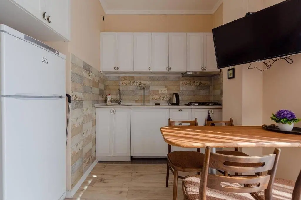 Батуми: Wehost Apartment Near Piazza