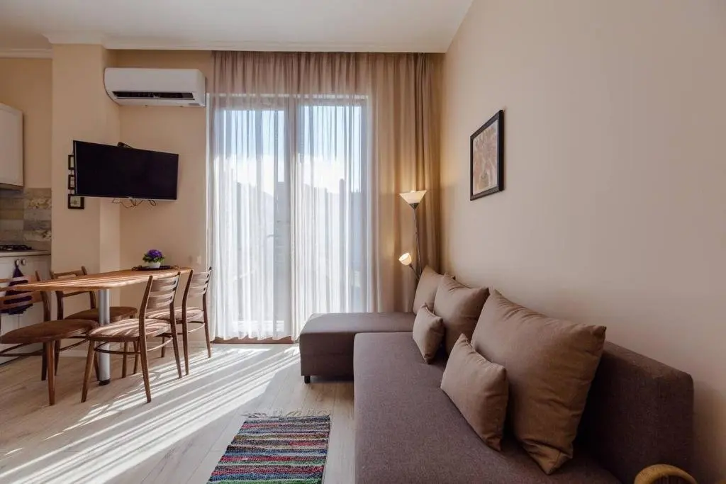 Батуми: Wehost Apartment Near Piazza