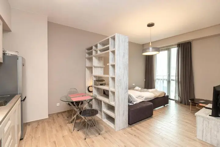 Тбилиси: Wehost Studio On Chavchavadze Avenue