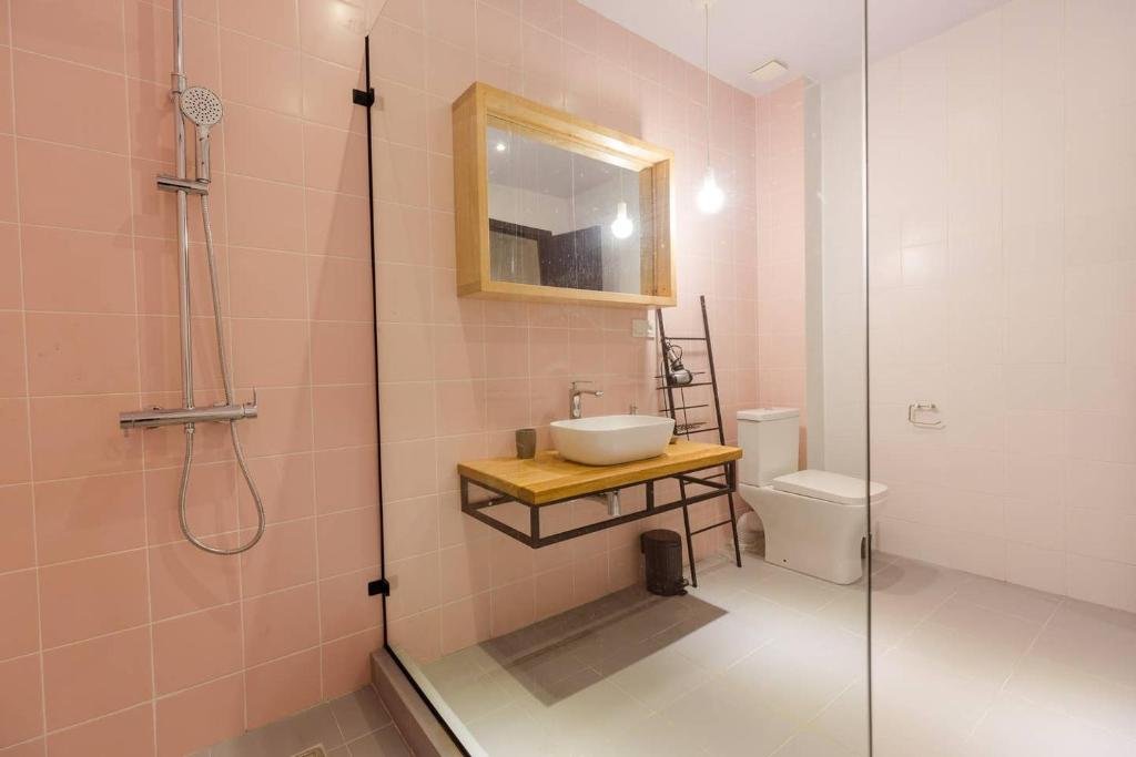 Батуми: ?Stylish 1 Br. Apt. W/ Wonderful Views In Batumi?