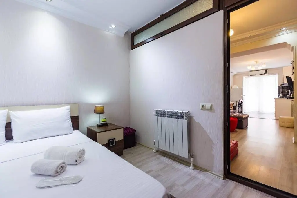 Батуми: Sunny Apartment In The Heart Of Batumi 1Br 4Ppl
