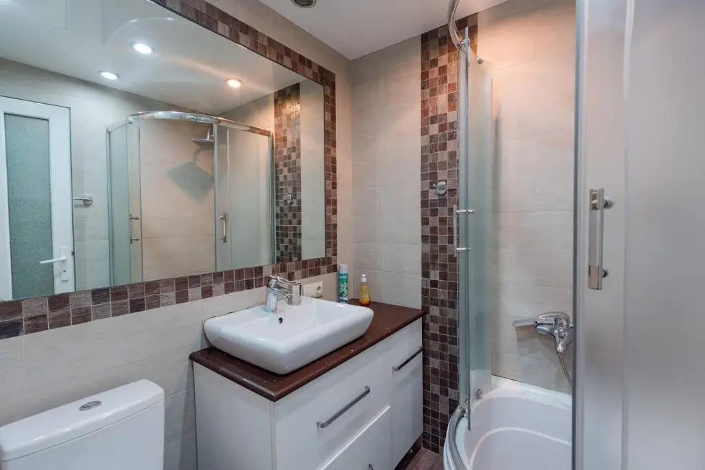 Батуми: Sunny Apartment In The Heart Of Batumi 1Br 4Ppl