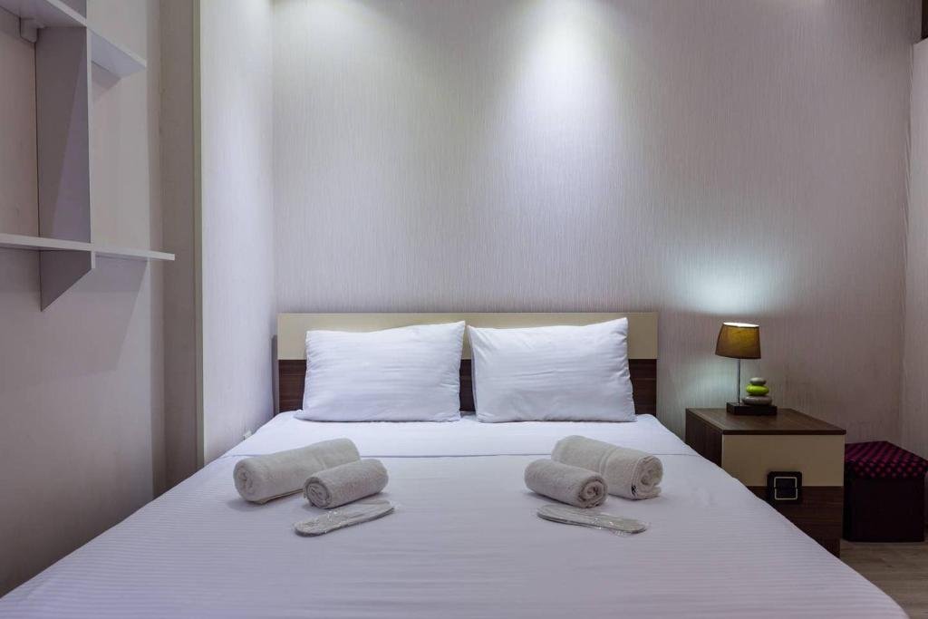 Батуми: Sunny Apartment In The Heart Of Batumi 1Br 4Ppl