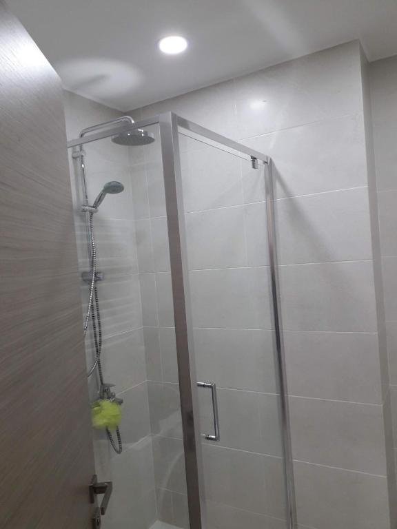 Тбилиси: Tbilisi, Kartozia Str.,10 Complex M2 Ipodromi2