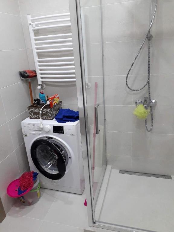 Тбилиси: Tbilisi, Kartozia Str.,10 Complex M2 Ipodromi2