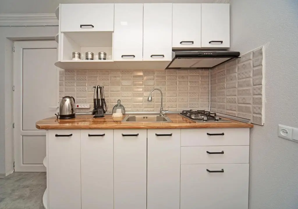 Тбилиси: Spacious 3Br Apt With Balcony In The Heart Of Tbilisi