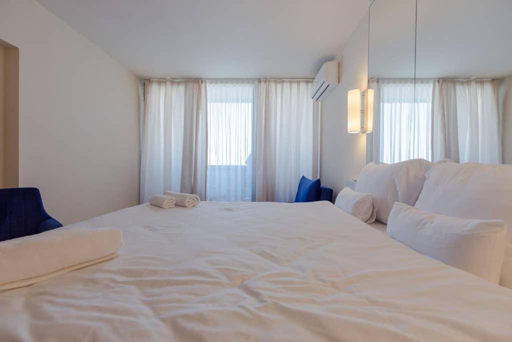Батуми: Stylish Studio Apartment With Sea View In Batumi