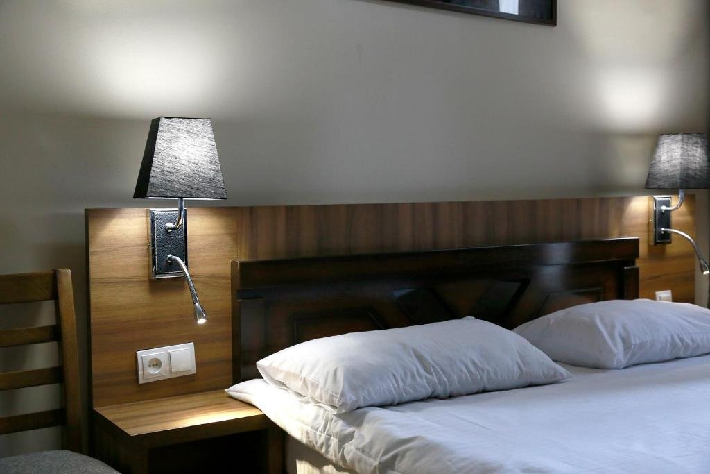 Тбилиси: Travellers Hub Private Room 1 In The Heart Of Tbilisi