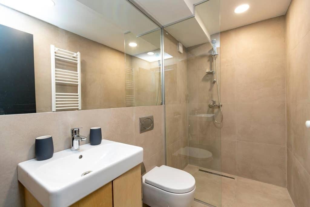 Бакуриани: Stylish Ski In Ski Out 1Br Hotel Apt. Near Rooms Hotel In The Hills Of Bakuriani
