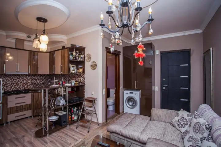 Батуми: Z. Gorgiladze str. 72 near Batumi Mall