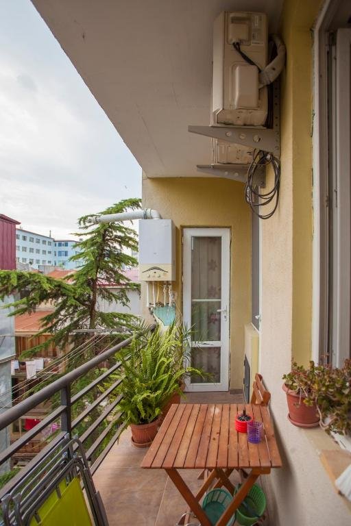 Батуми: Z. Gorgiladze str. 72 near Batumi Mall