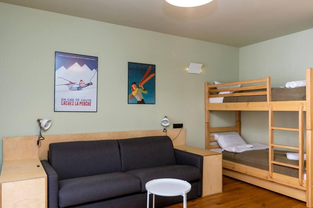 Бакуриани: Stylish Hotel Apartment Near Rooms Hotel For 4 Persons In Bakuriani