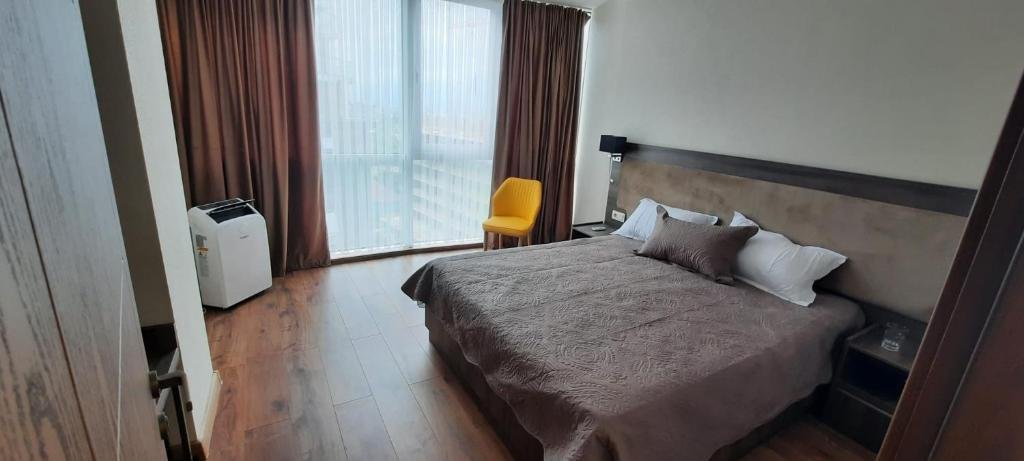 Батуми: Sunreise Apart-Hotel 2 rooms and 1 badroom