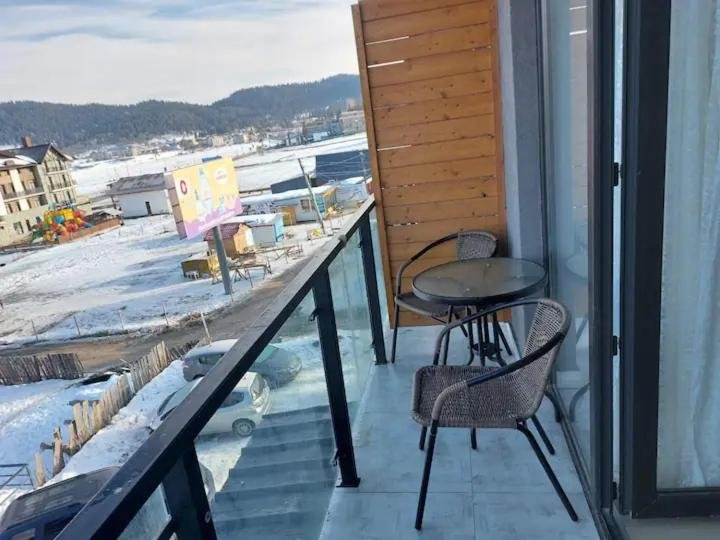 Бакуриани: Served Apartment in M25 Apart Hotel 3