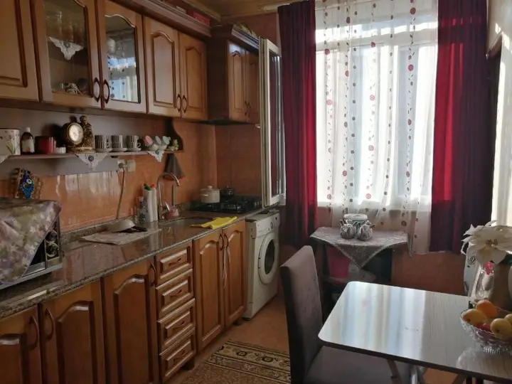 Батуми: tabidze 1/10