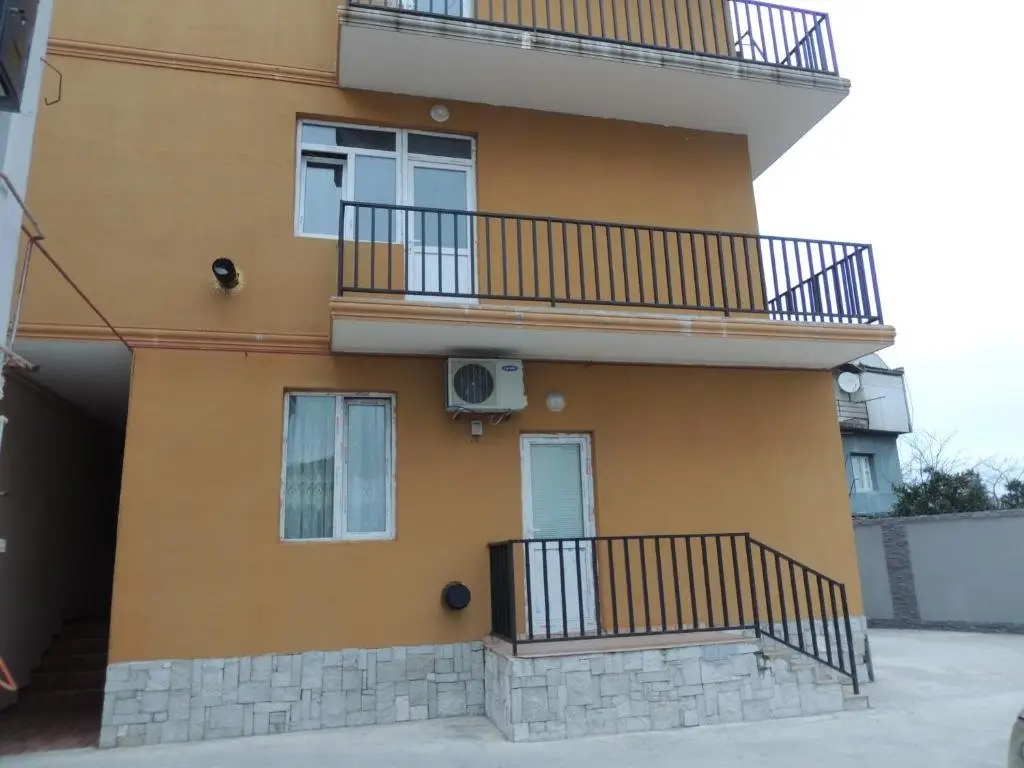 Батуми: Guest House Ioane