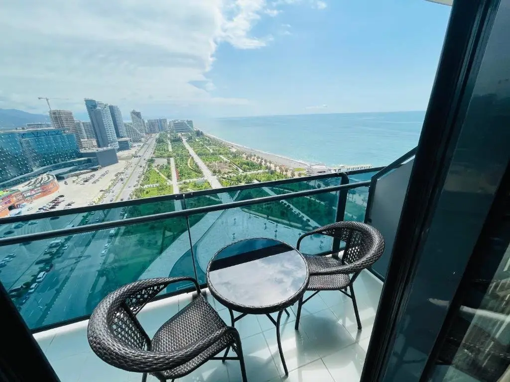 Батуми: Deluxe Apartments Orbi Beach Tower