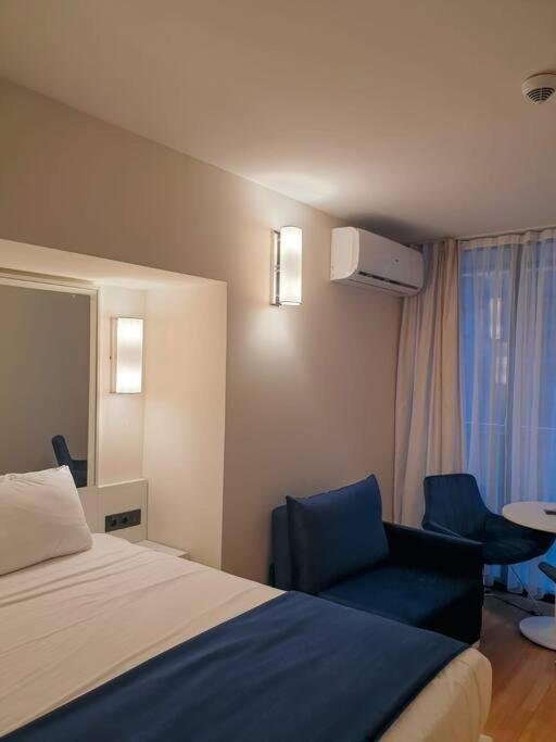 Батуми: Su's Batumi Cozy 1 BR with Pool
