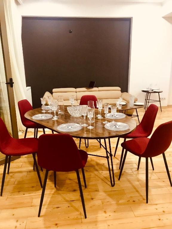 Тбилиси: Luxury Apartment In The Central