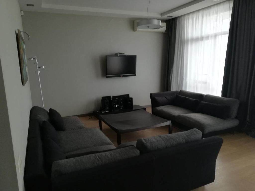 Тбилиси: Apartment On Chavchavadze Ave.