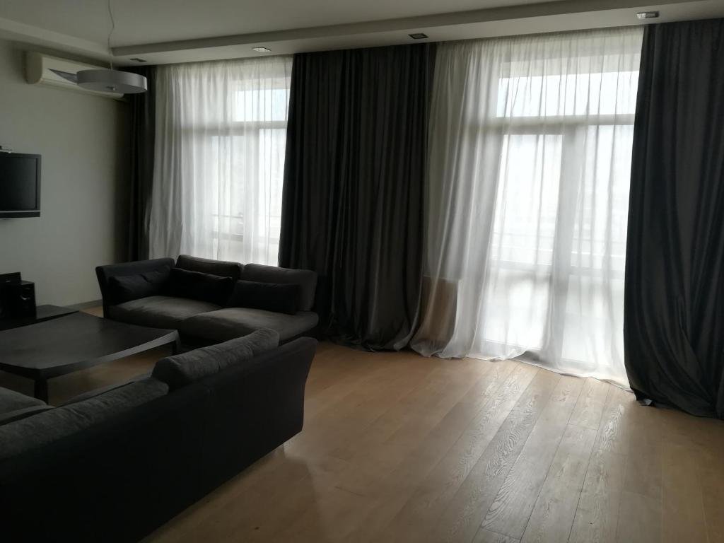 Тбилиси: Apartment On Chavchavadze Ave.