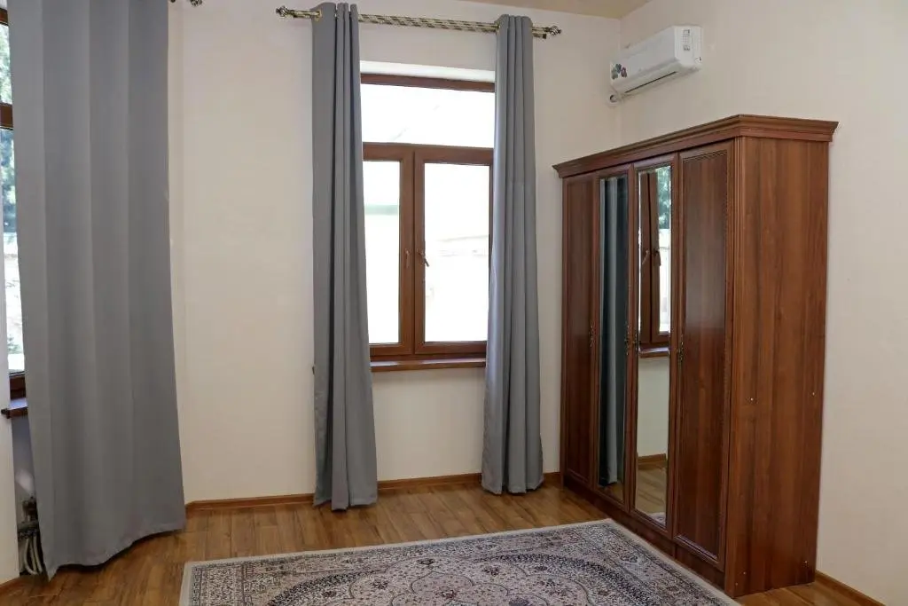 Ташкент: Chinor Garden Hotel 2 ( Free Airport Transfer and Many More)