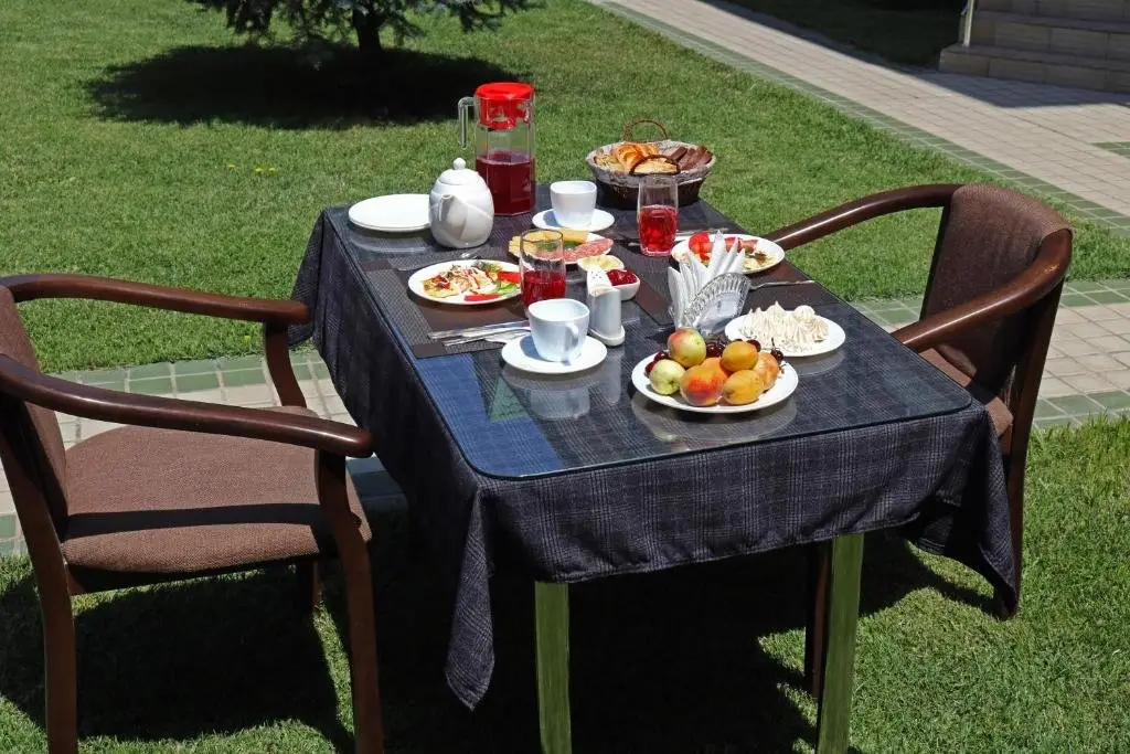 Ташкент: Chinor Garden Hotel 2 ( Free Airport Transfer and Many More)