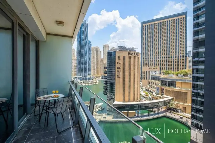 Дубай: LUX - The Modern Dubai Marina Suite 2