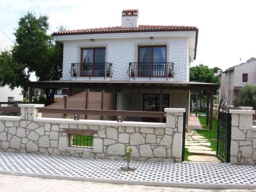 Чешме: Villa Nar