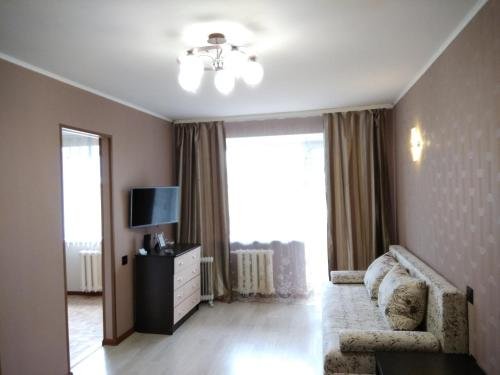Магнитогорск: Apartment on Suvorova 99