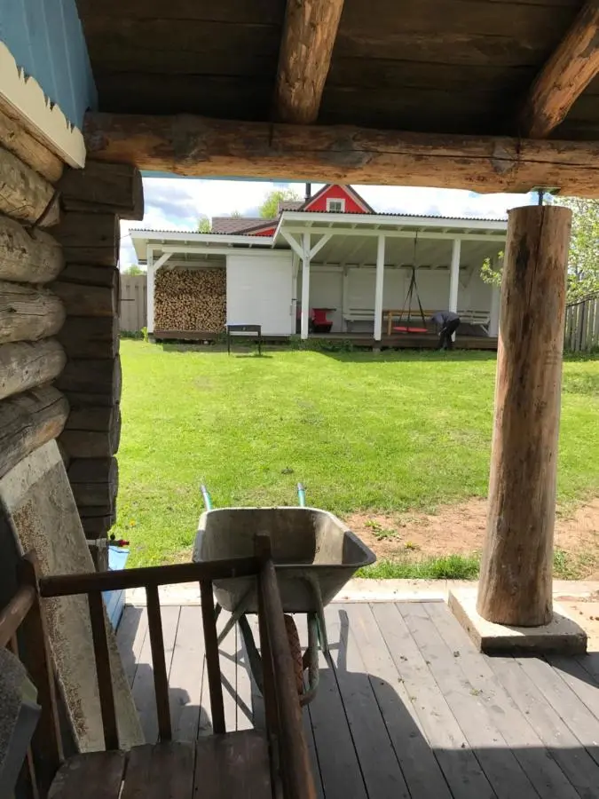 Купанское: Little House with Big Heart