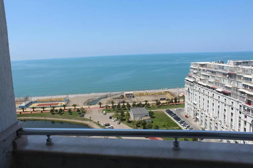 Батуми: Gorgiladze Seaside Apartment