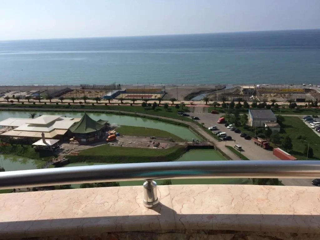 Батуми: Gorgiladze Seaside Apartment