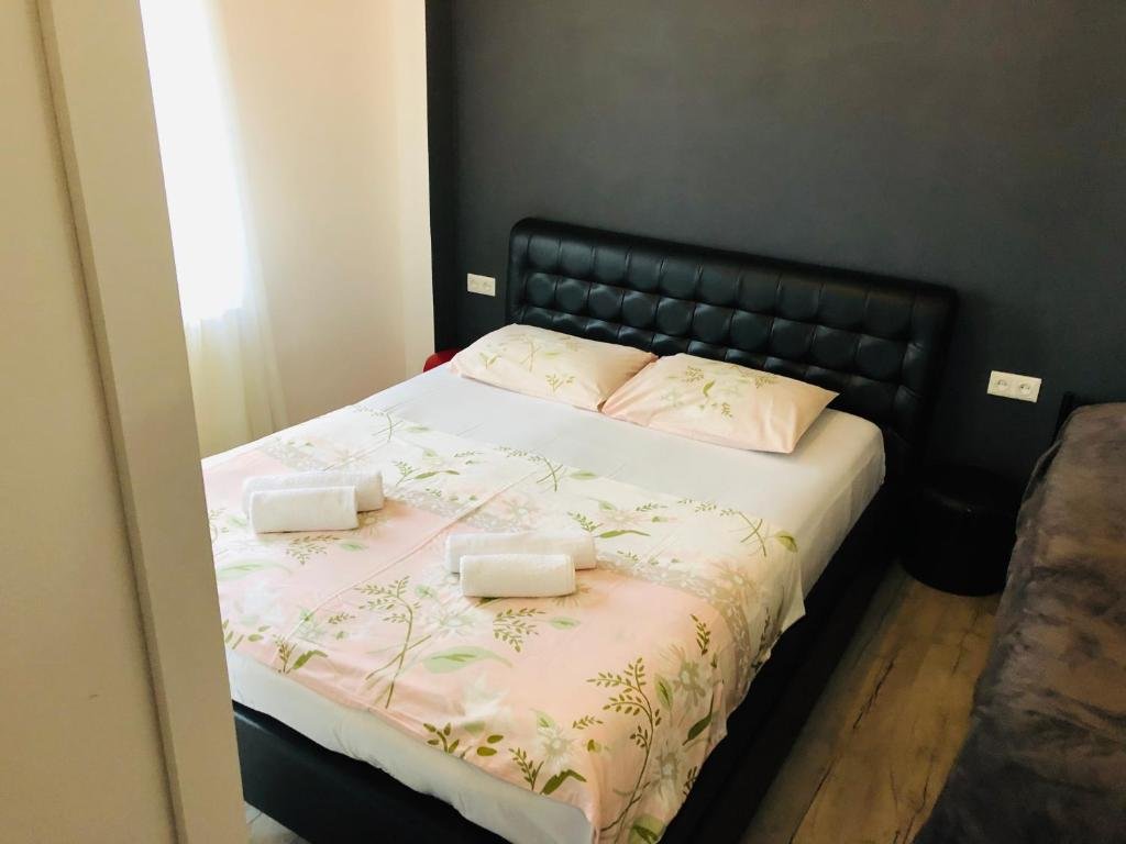 Кобулети: Irakli's Apartment