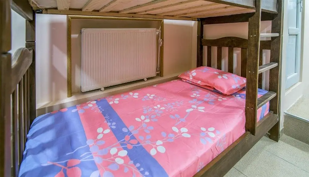Тбилиси: Hostel on the opposite of House of Justice
