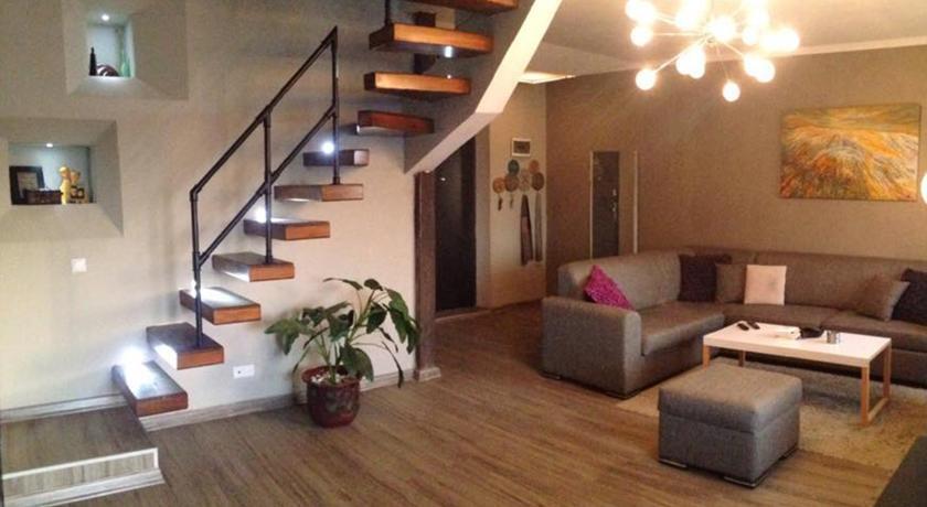 Тбилиси: Penthouse Apt On Giorgi Mirotadze