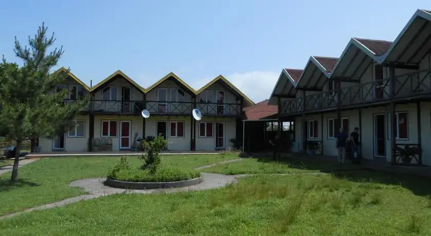 Кобулети: Cottages in Kobuleti