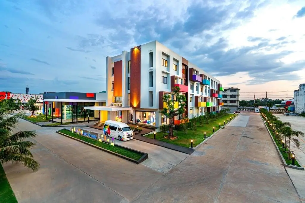 Рои Эт: The Hi Place (SHA Extra Plus)