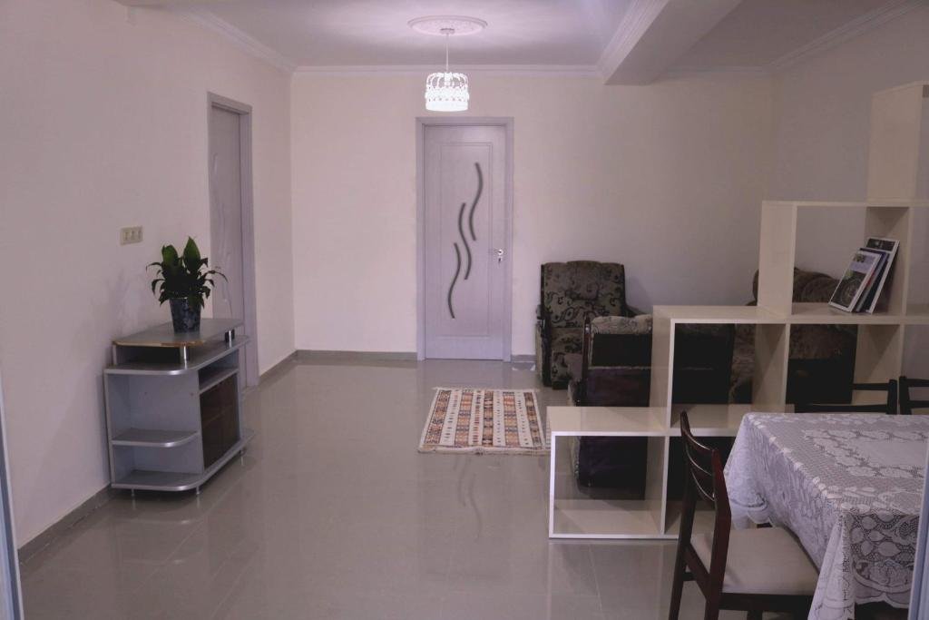 Батуми: 53 Jincharadze Street