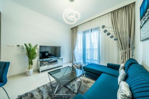 1BR Apartment in CREEKSIDE 18; Dubai Creek Harbour — фото 1