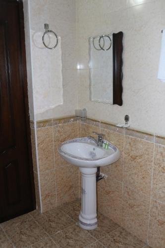 Ургенч: Real Hotel