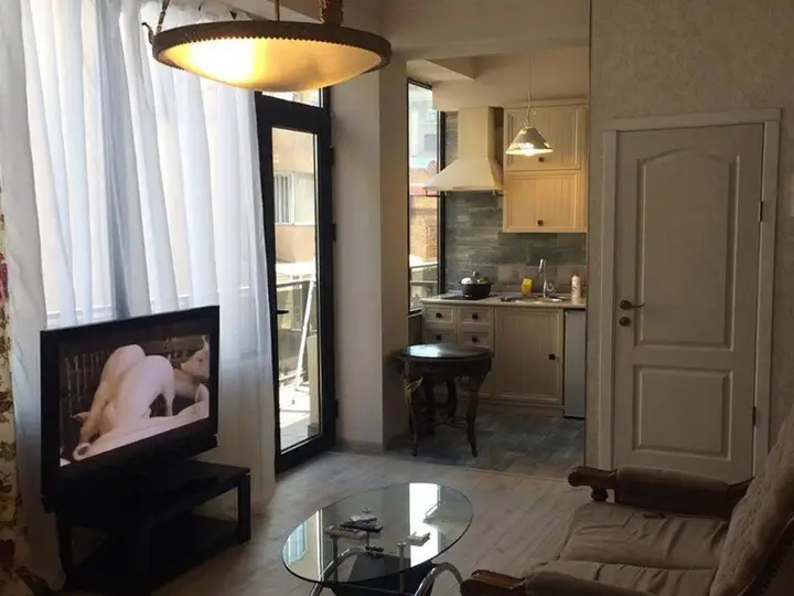 Тбилиси: Apartment on Ghambashidze 3a