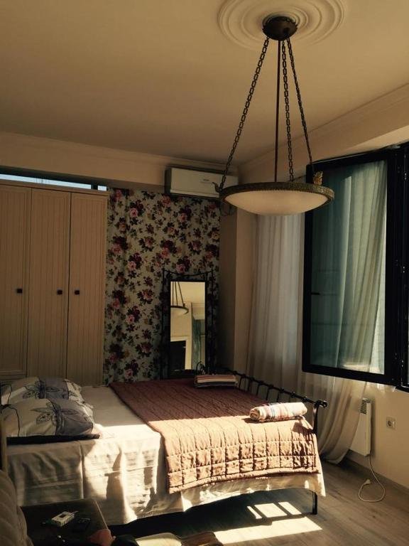 Тбилиси: Apartment on Ghambashidze 3a