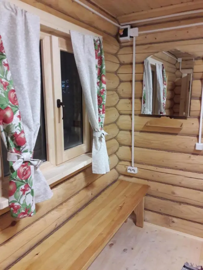 Yasiplevo: Guest House Romanovskoye Podvor'e