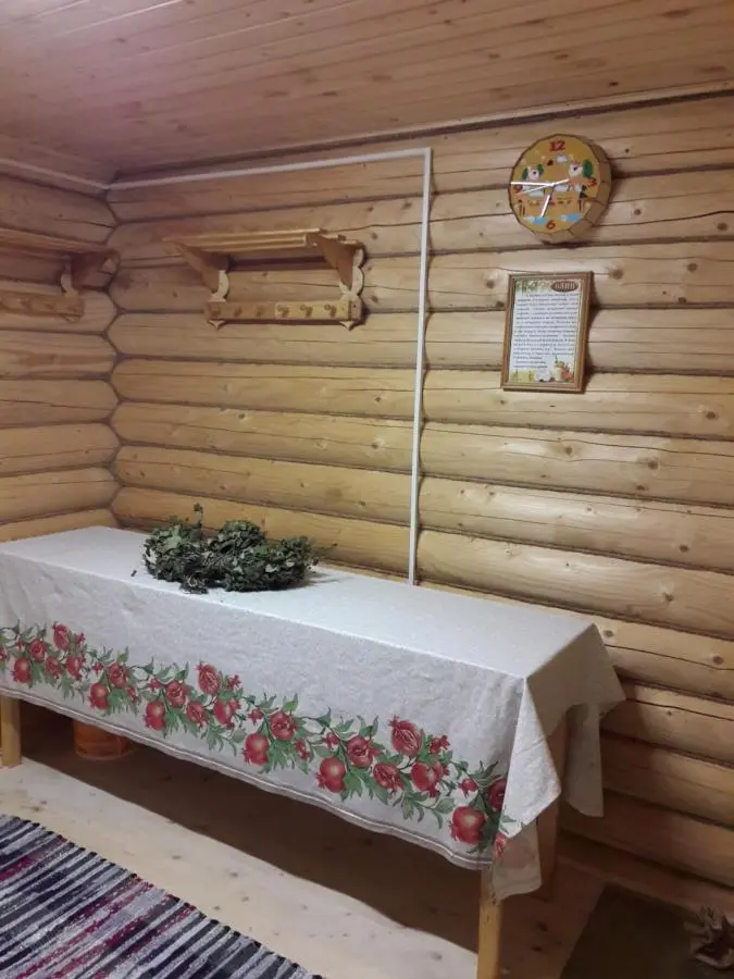 Yasiplevo: Guest House Romanovskoye Podvor'e