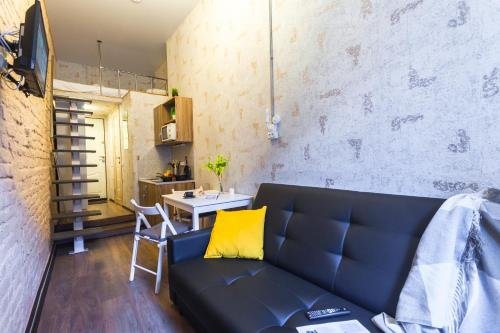 Санкт-Петербург: Guests Love on Marata