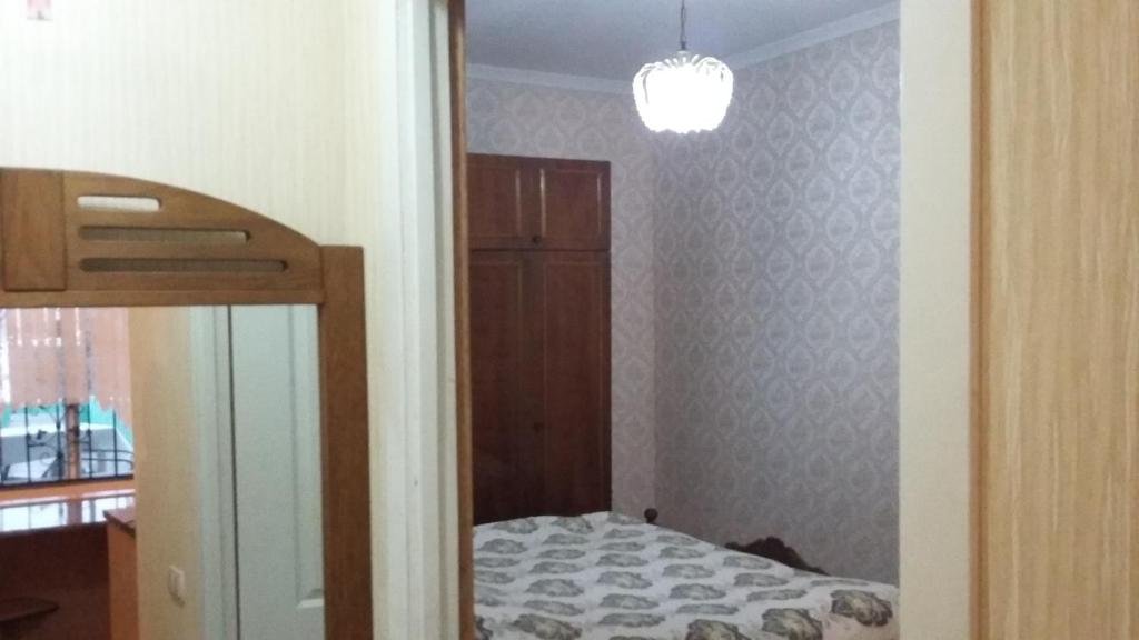 Боржоми: 3 Room Apartment in Borjomi